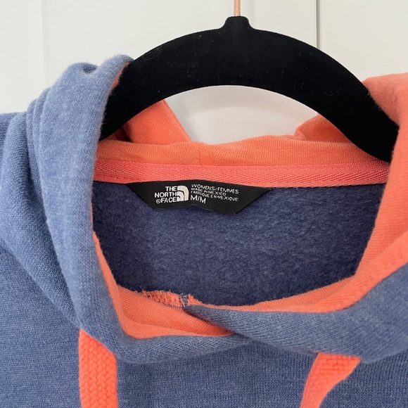Purple The North Face hoodie - Picture 2 of 3